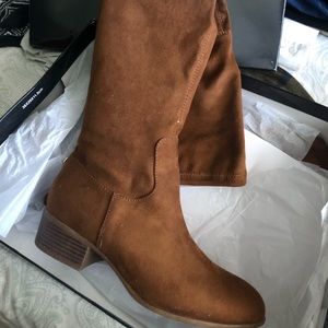 Never worn! Brand new Guess over the knee boots.